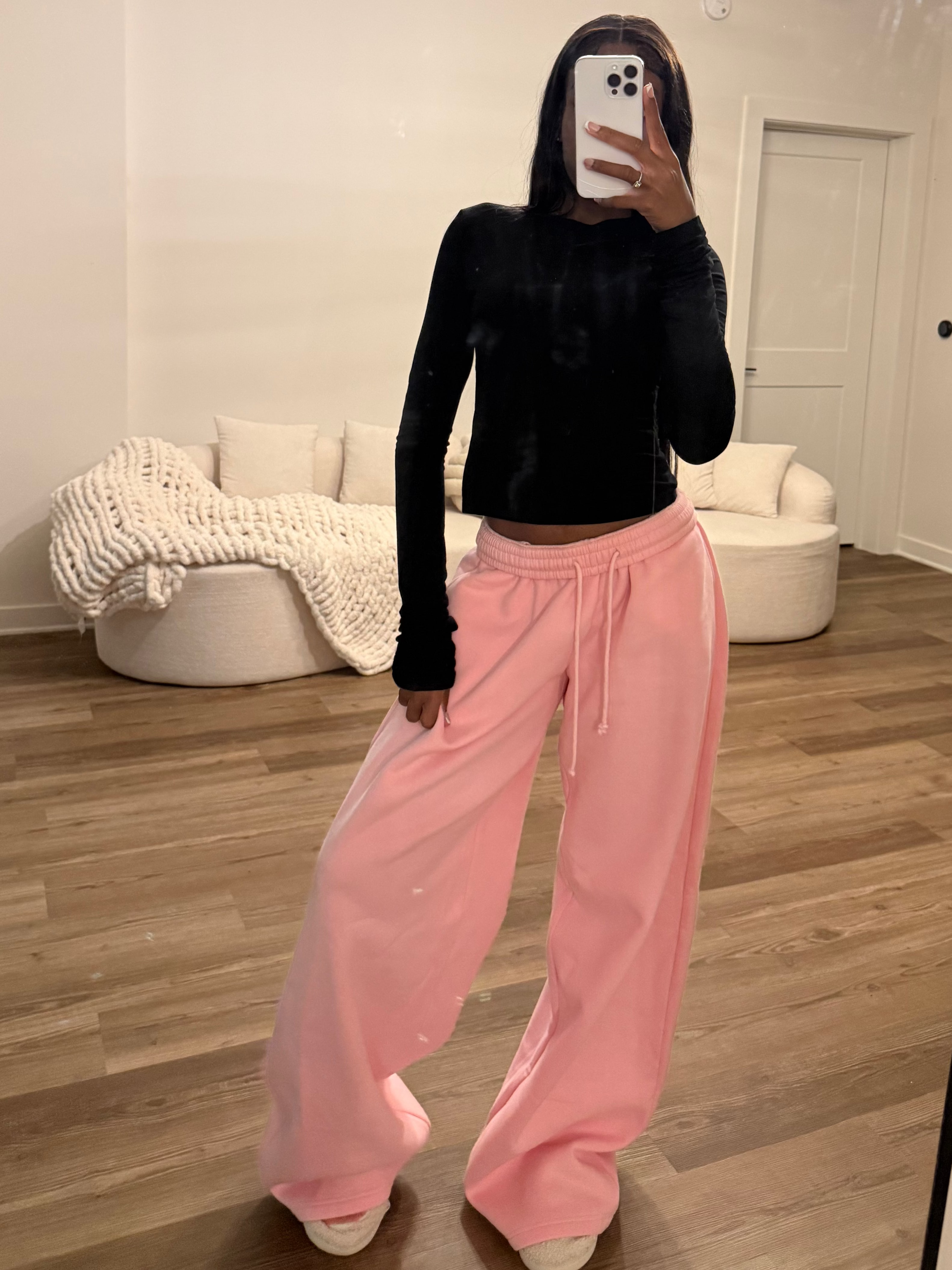 [PRE-SALE] - ITEM SHIPS IN 4 WEEKS | THE EVERYDAY SWEATS 'ROSE'
