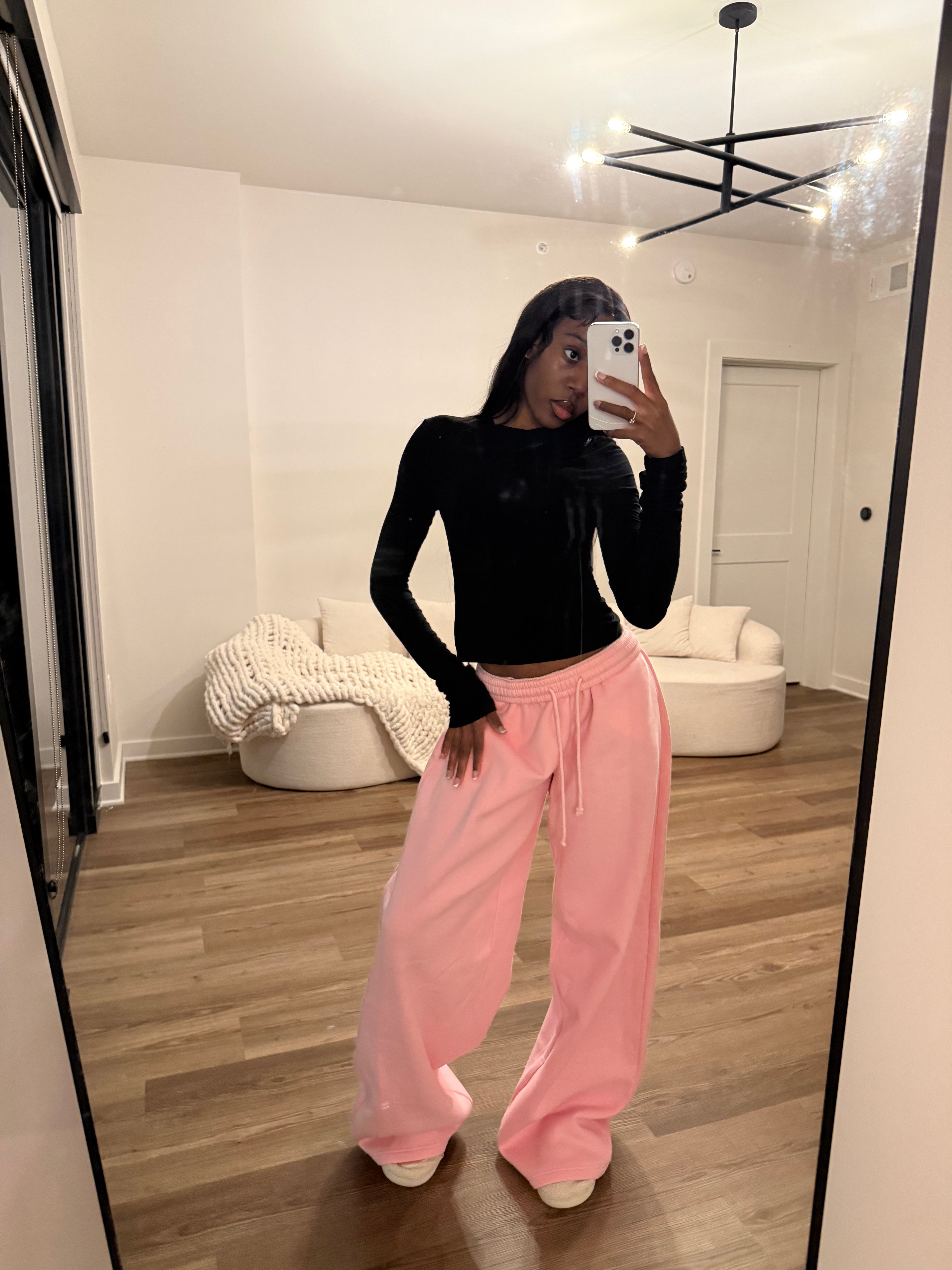 [PRE-SALE] - ITEM SHIPS IN 4 WEEKS | THE EVERYDAY SWEATS 'ROSE'