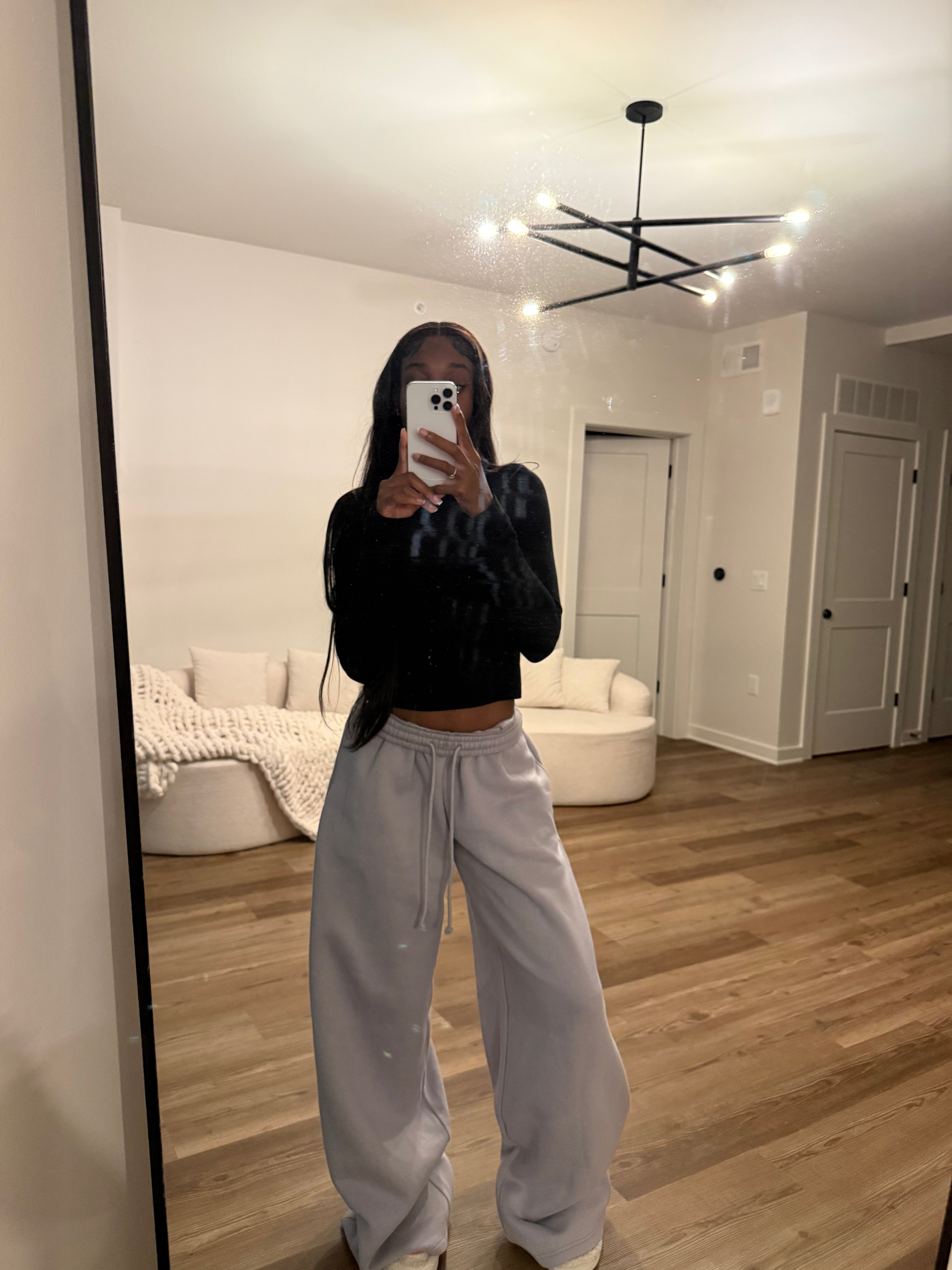 [PRE-SALE] - ITEM SHIPS IN 4 WEEKS | THE EVERYDAY SWEATS 'CLOUD'